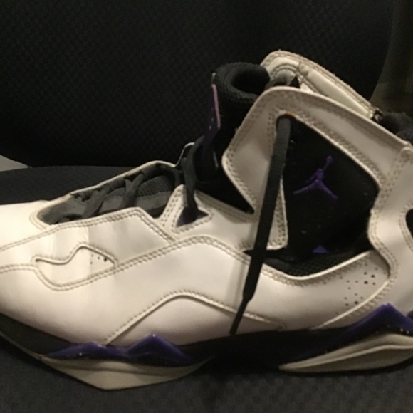 Jordan True Flights - Picture 3 of 5